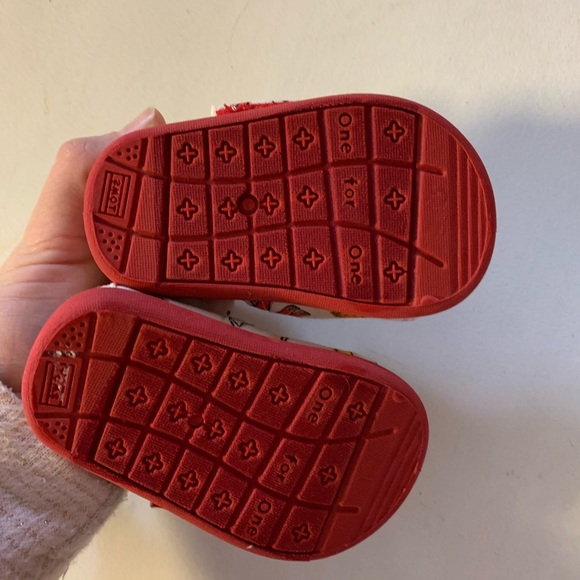 Baby toms shoes size 2 - Picture 5 of 5